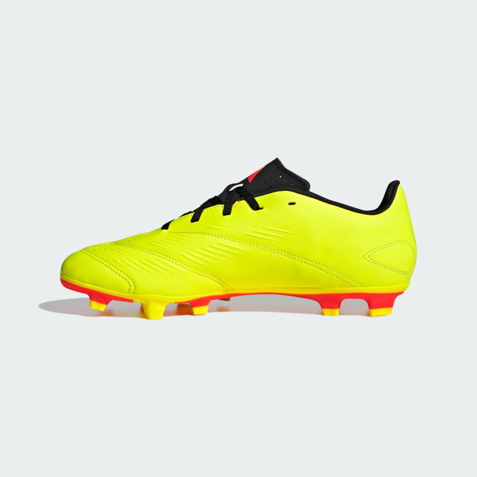 Predator Club Flexible Ground Football Boots