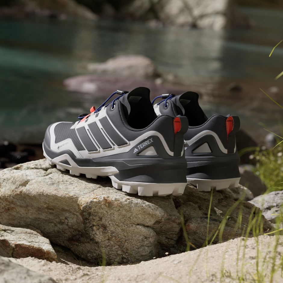 Terrex Skychaser GORE-TEX 登山鞋
