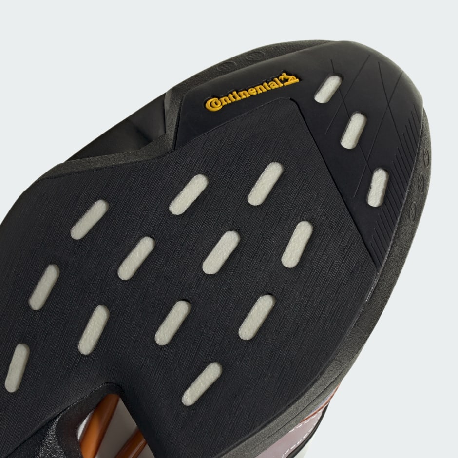 Equipment Adios Pro Shoes