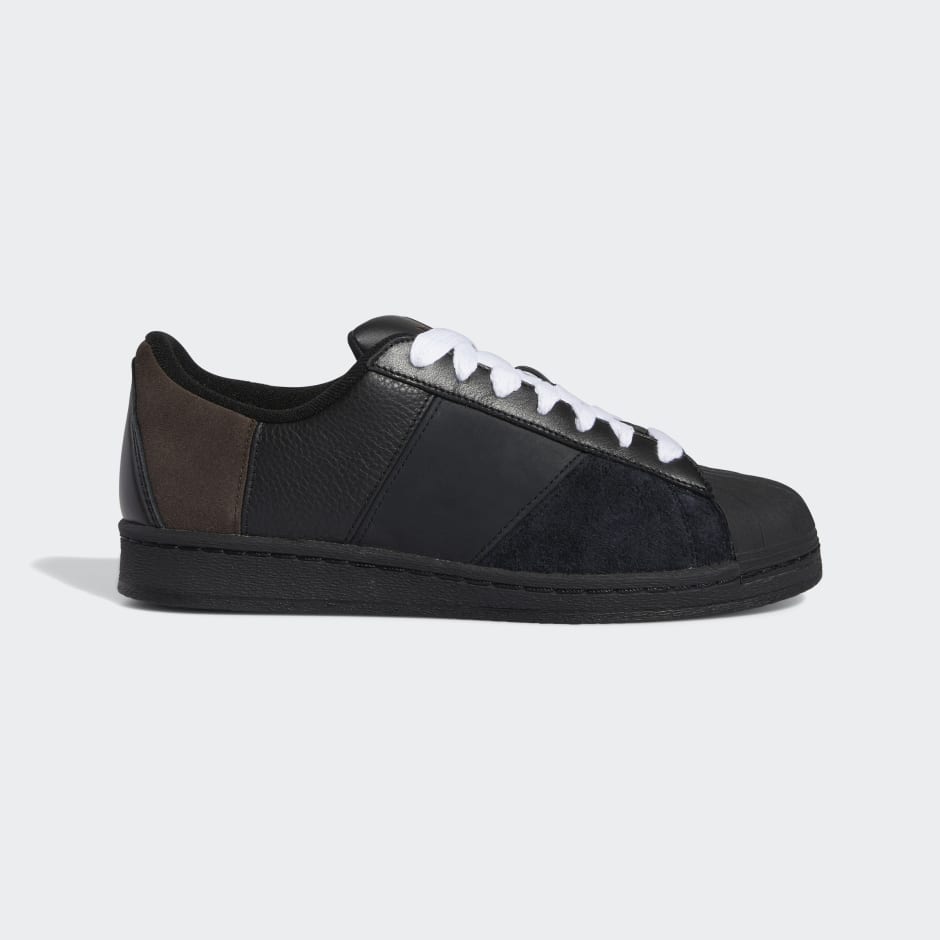 Superstar 82 Panel Shoes image number null