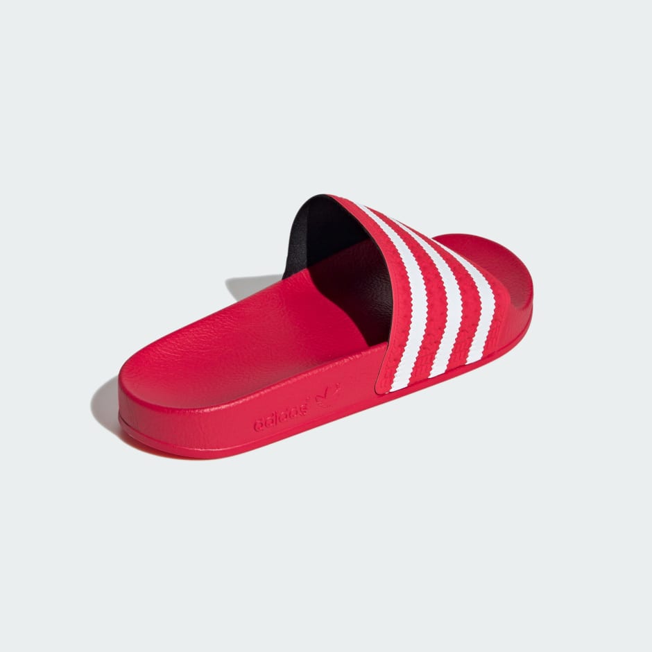 Șlapi Adilette