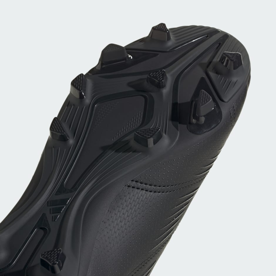 Predator Club Flexible Ground Football Boots