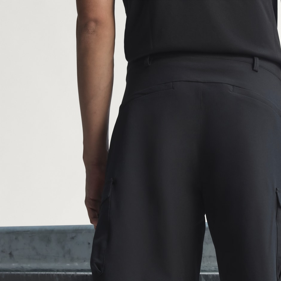 MERCEDES - AMG PETRONAS FORMULA 1 TEAM MECHANICS SHORT