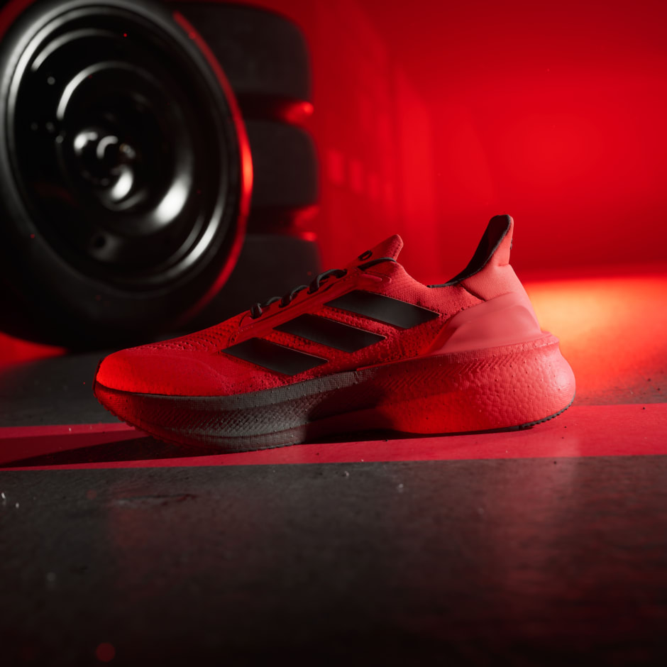 Pantofi ULTRABOOST 5 AUDI F1 TEAM