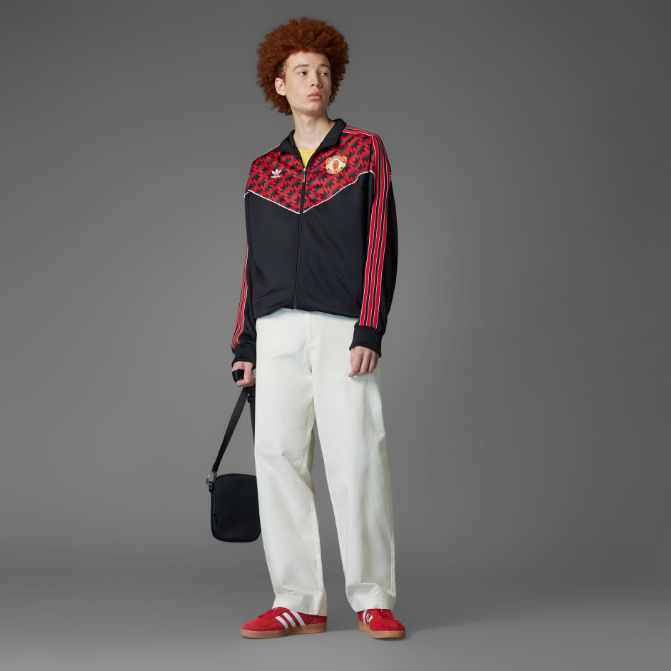Clothing - Manchester United '91 Track Top - Black | adidas Oman