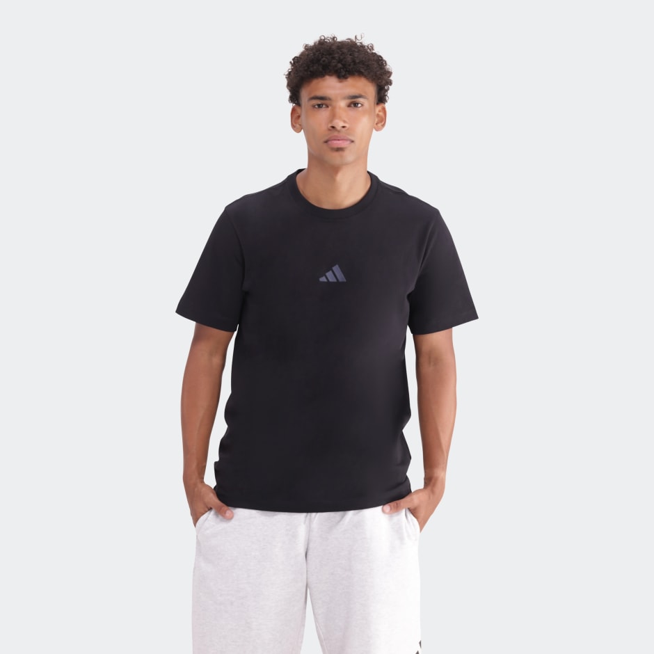 Essentials Small Logo Single Jersey T-Shirt