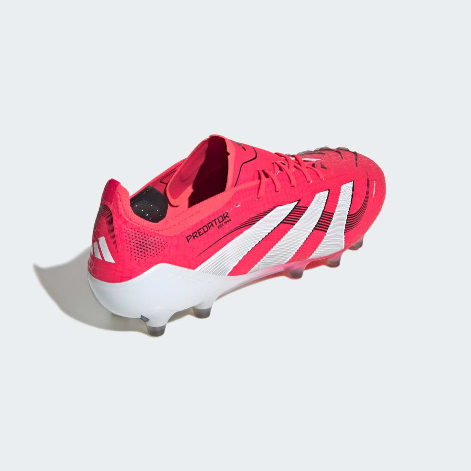 Ghete pentru gazon artificial Predator Elite