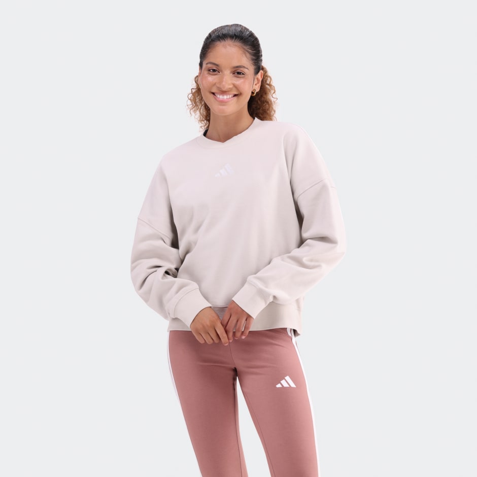 Essentials Small Logo Feelcozy Sweatshirt