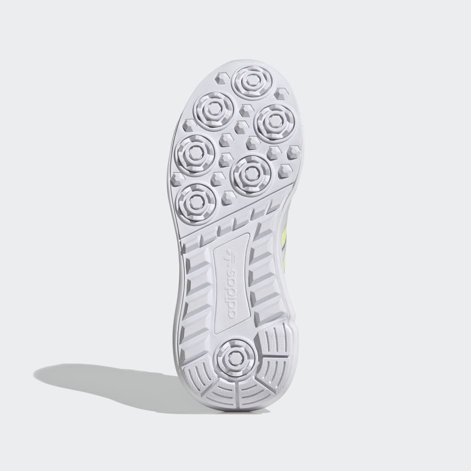 adidas originals choigo trainers in triple white