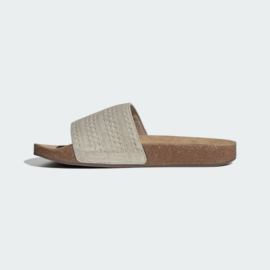 Adilette 拖鞋