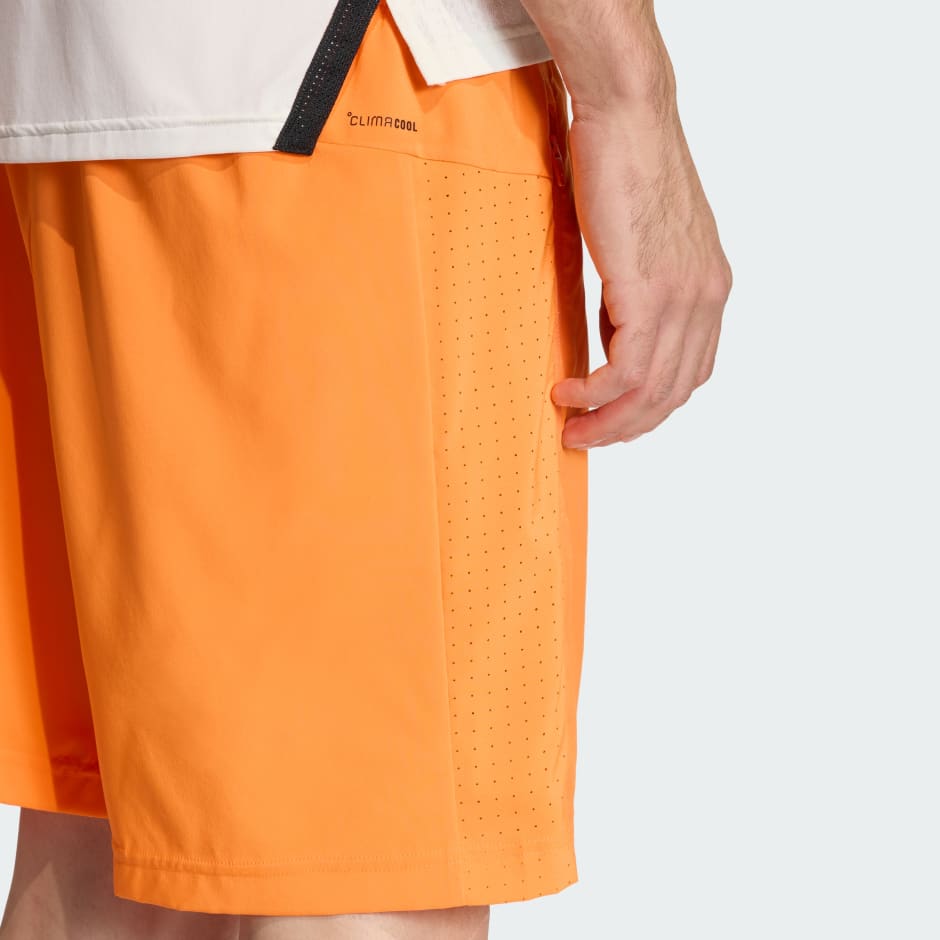 WORKOUT ESSENTIALS BASE WOVEN SHORT