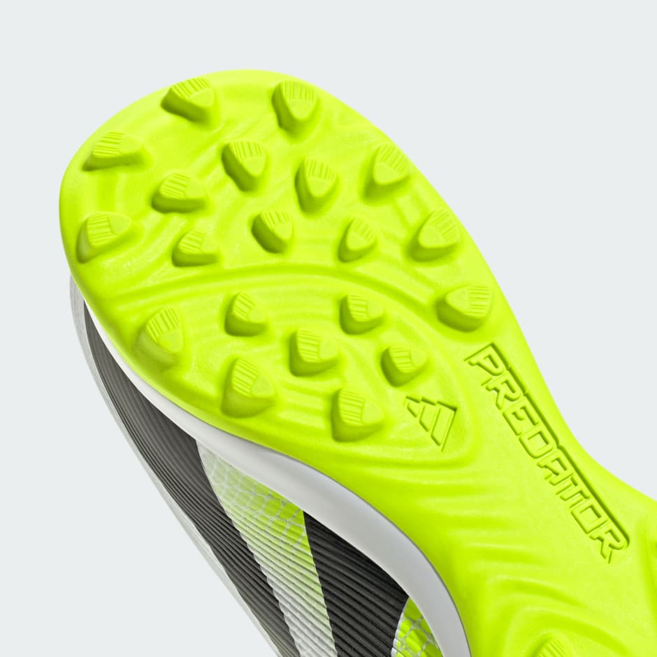 Predator League Turf Boots