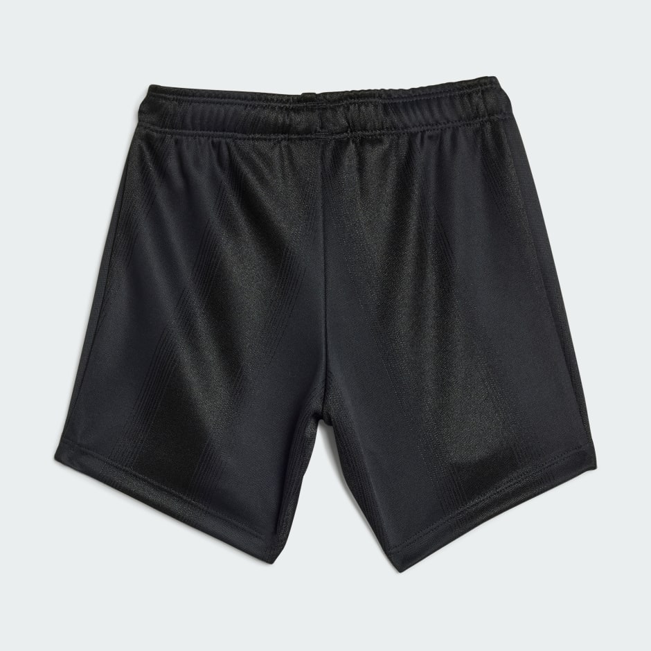 طقم تيشيرت للأطفال