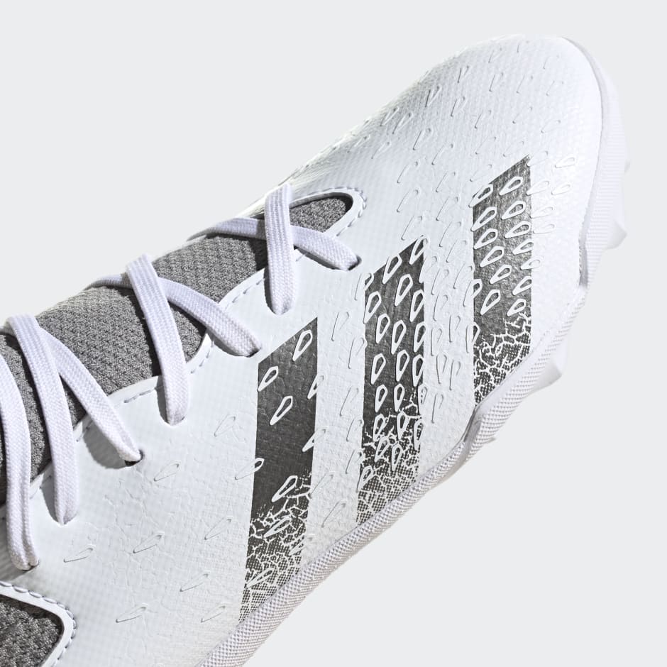 Predator Freak.3 Turf Boots