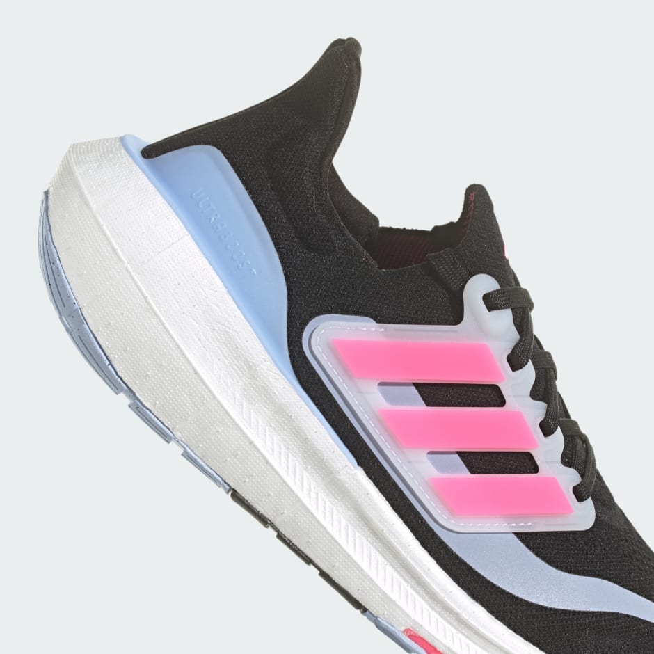נעלי Ultraboost Light 