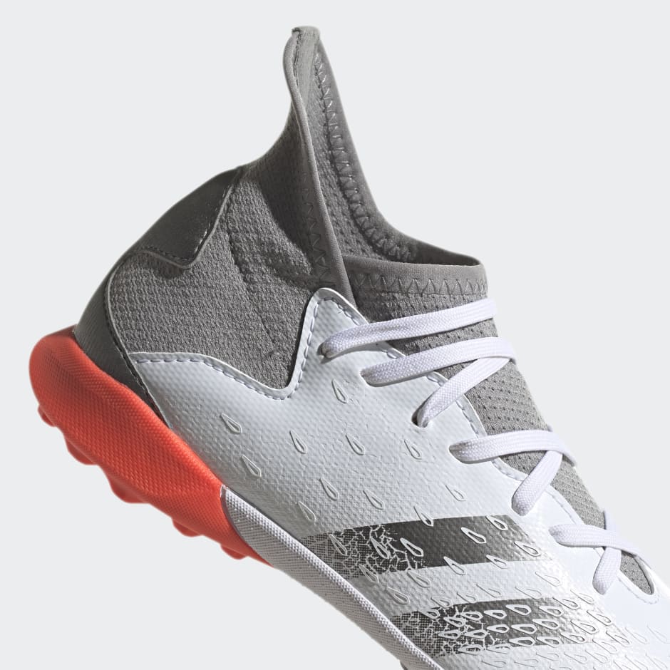 Predator Freak.3 Turf Boots