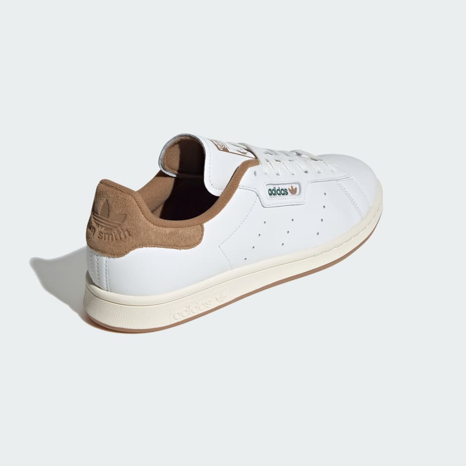 STAN SMITH