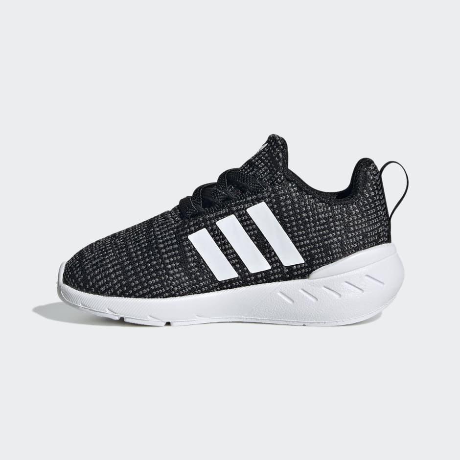 Kids Shoes - Swift Run 22 Shoes - Black | adidas Egypt