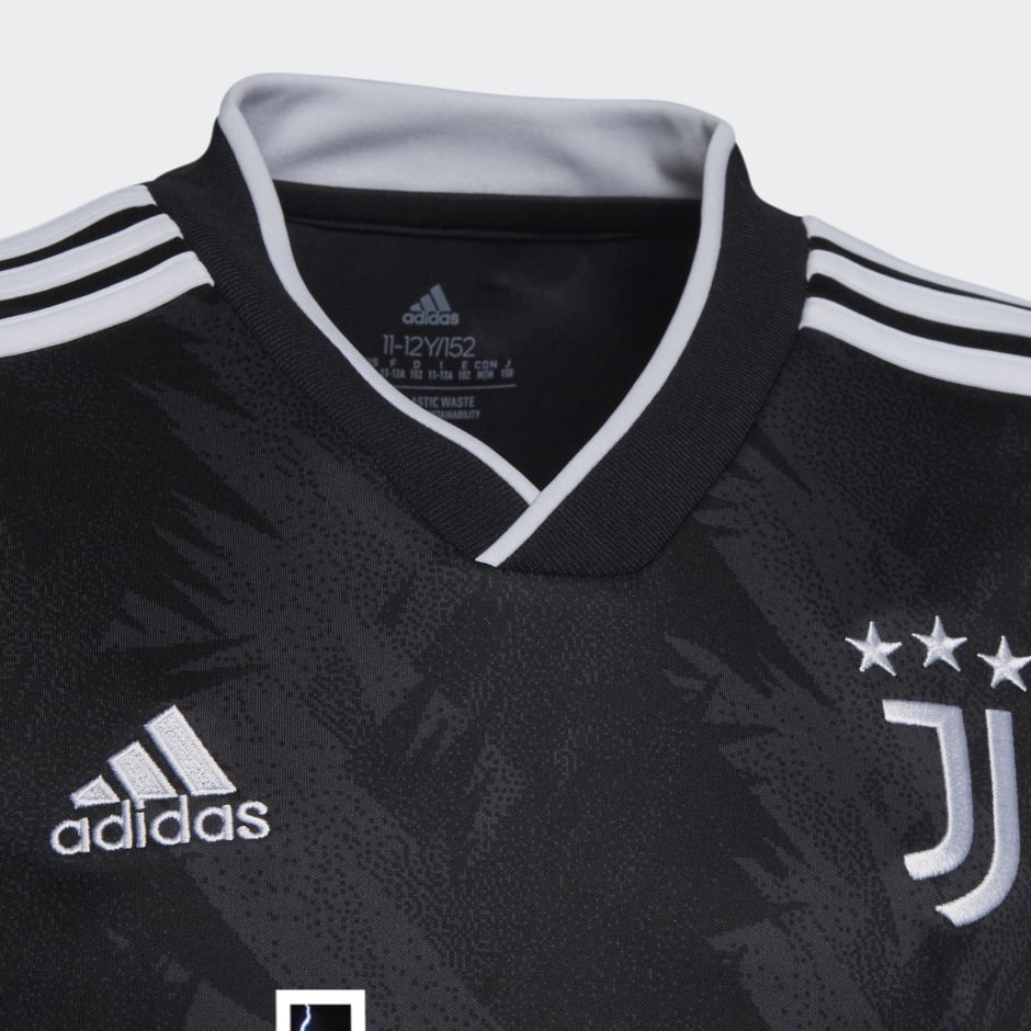 Juventus F.C. 22-23 Away Jersey