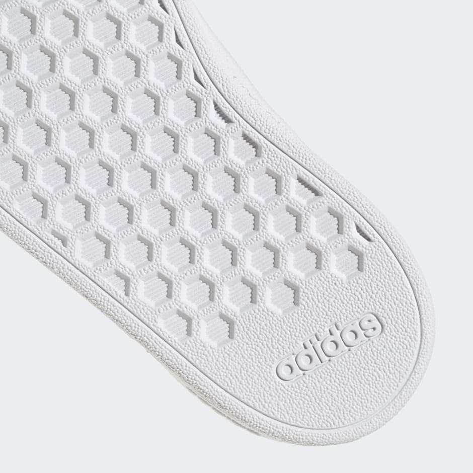 Grand Court Lifestyle Hook and Loop Shoes