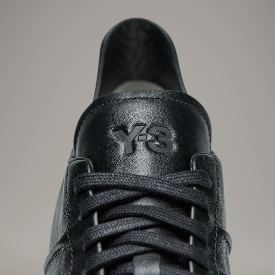 Country Y-3