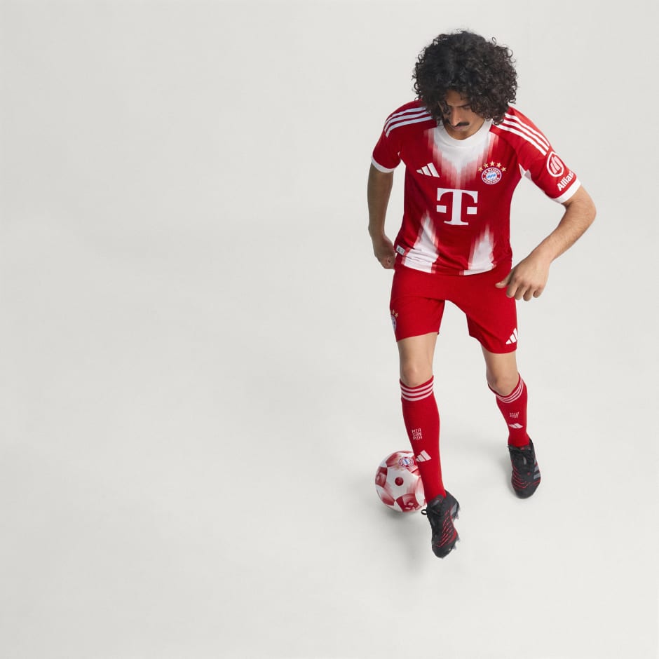 חולצת משחקי בית אותנטית FC Bayern 25/26