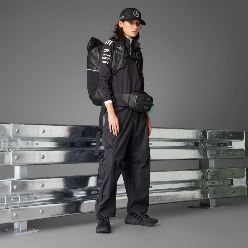 TRICOU CU FERMOAR 1/4 MERCEDES - AMG PETRONAS FORMULA ONE TEAM