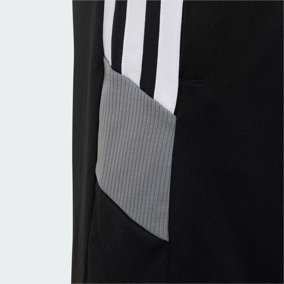 PANTALONI SCURȚI TIRO 26 ESSENTIALS