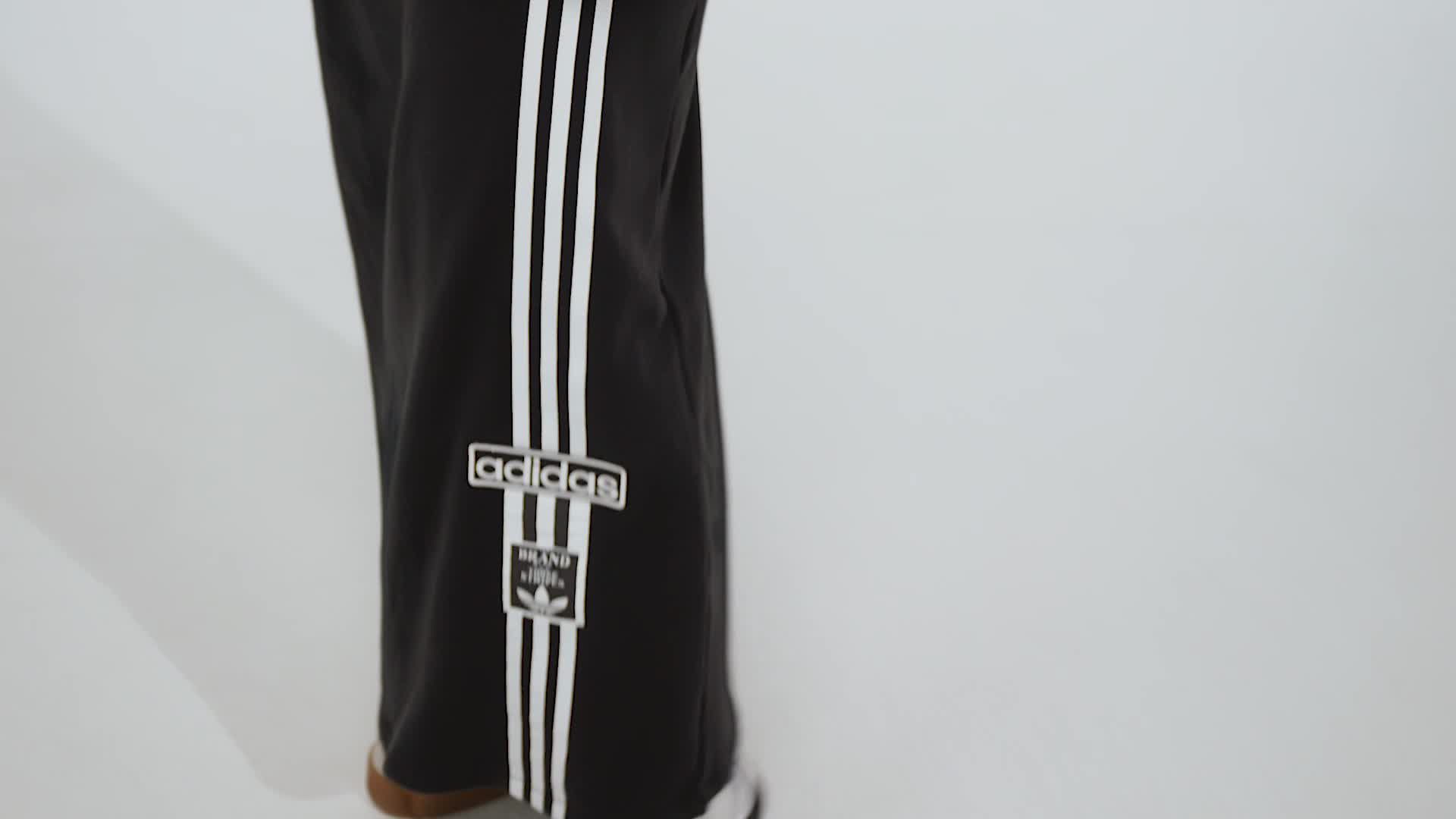 可愛い★adidas★Chino Skirt 可愛い☆adidas☆Chino Skirt