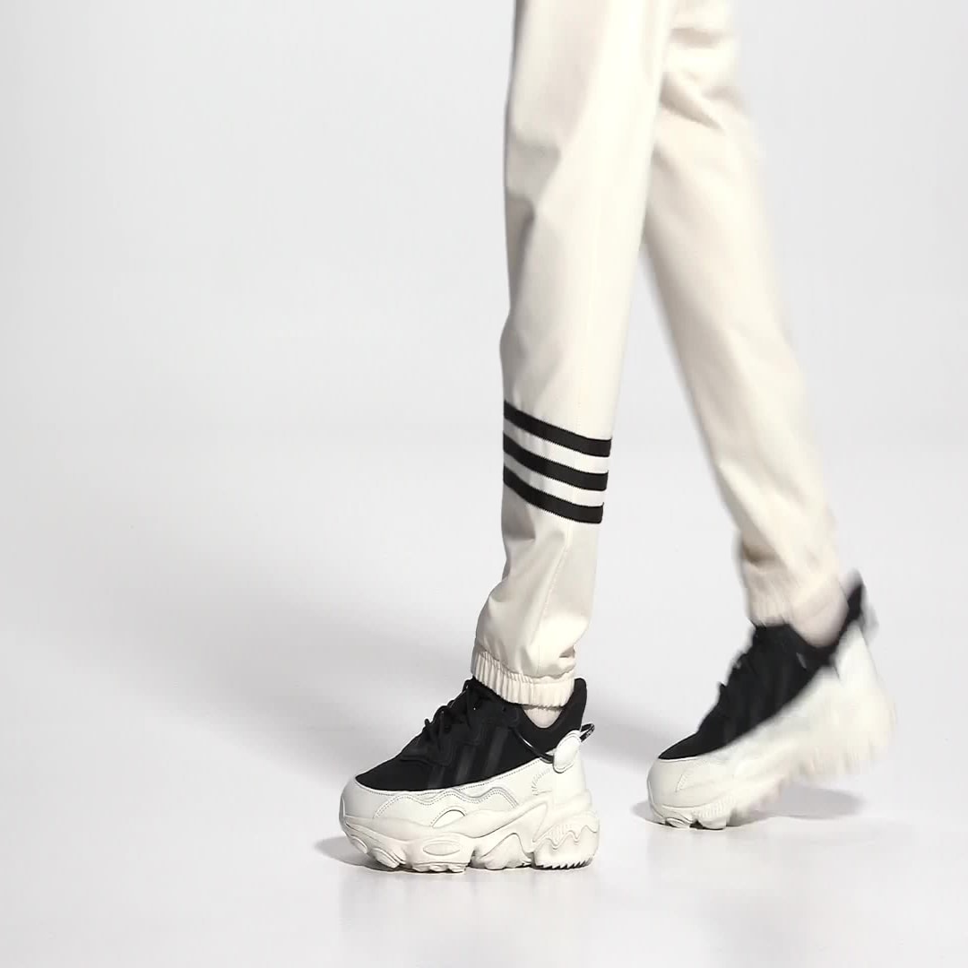 Adidas Ozweego sneaker Core Black / Core Black / Off White