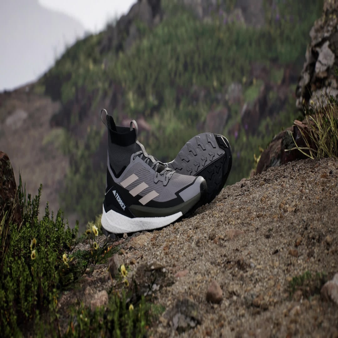 Adidas Free sneaker Charcoal Solid Grey / Core Black / Olive Strata