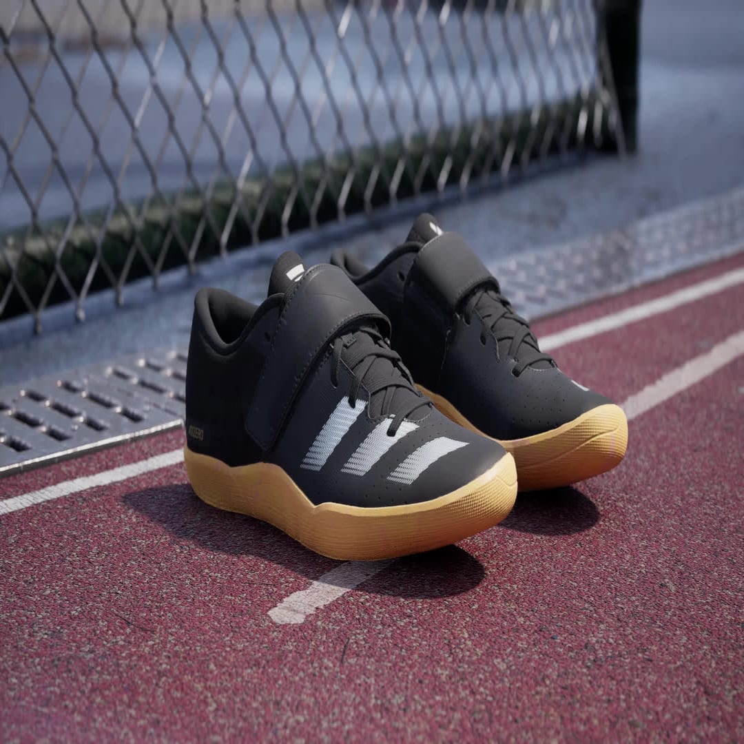 Adidas  sneaker Core Black / Zero Metalic / Spark
