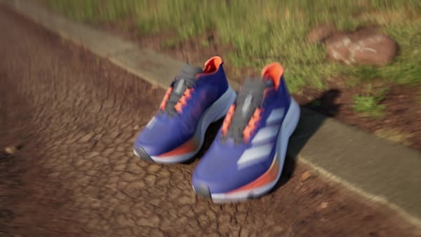 Blau Adizero Boston 12 Laufschuh