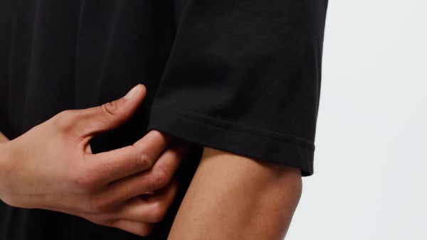 Negro Camiseta Leo Oversized