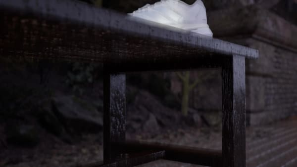 White 아디제로 보스턴 13 W