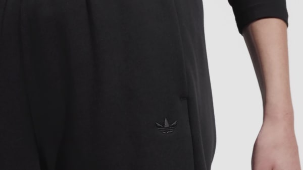 Schwarz Premium Essentials Long Shorts