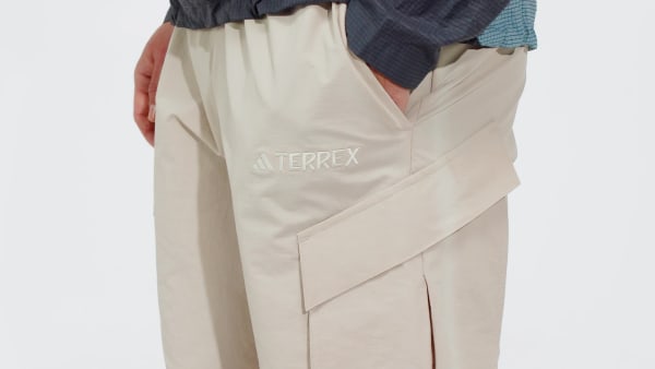 Beige Pantalón corto Terrex Xploric Cargo
