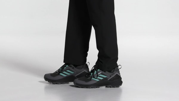 Grijs TERREX SWIFT R3 GORE-TEX SCHOENEN