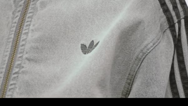 【adidas】Originals デニム トラックトップ グレー送関込 adidas ジャージ アディカラー デニム トラックトップ