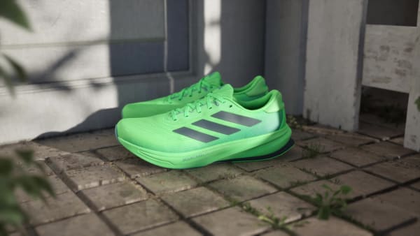 Green Supernova Rise 2 Running Shoes