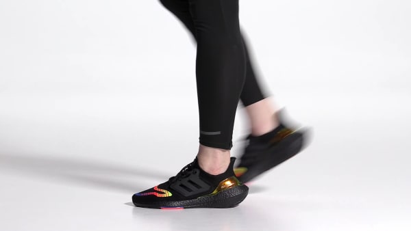 Negro Zapatillas Ultraboost 22