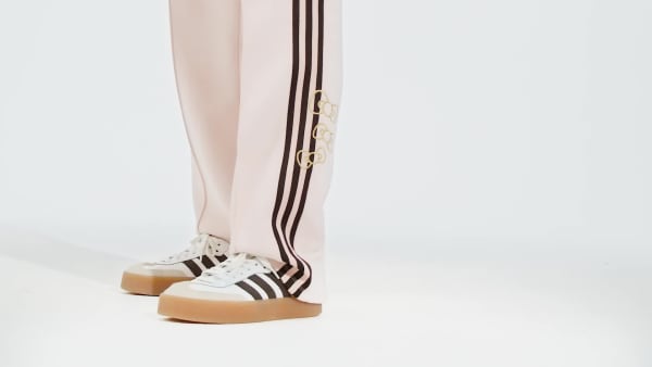 สีชมพู กางเกงแทรค adidas Originals x Hello Kitty 50th Anniversary