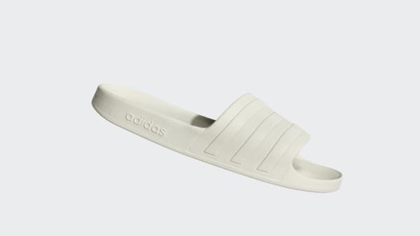 Hvit Adilette Aqua Sandaler