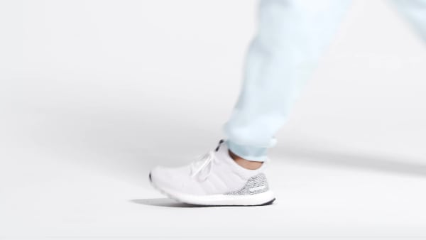 Vit Ultraboost DNA Shoes