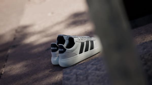White Barreda Decode Shoes