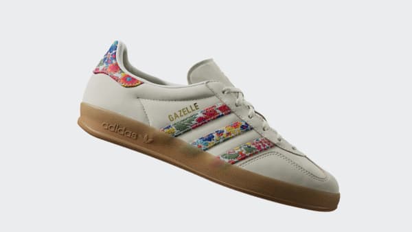 Weiss Gazelle Indoor x Liberty London Schuh