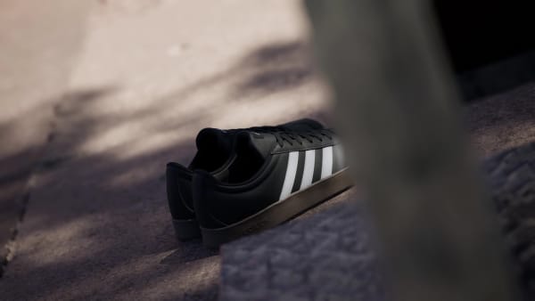 Hitam Sepatu VL Court Base