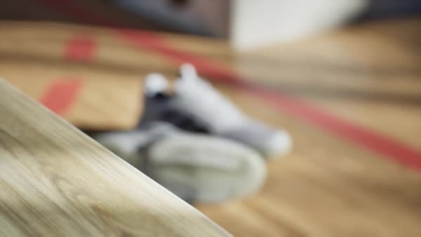 Weiss Crazyflight 6 Hallenschuh