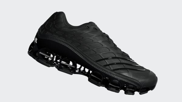 Hitam SEPATU MEGARIDE F50