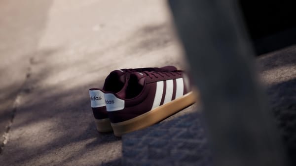 Burgundy SEPATU GRAND COURT 3.0